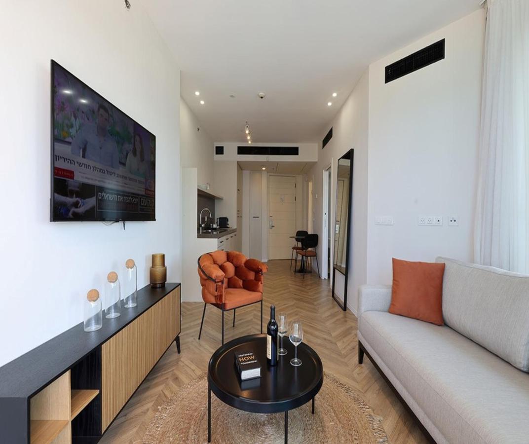 Play Hatzuk Beach Tel Aviv Exterior foto